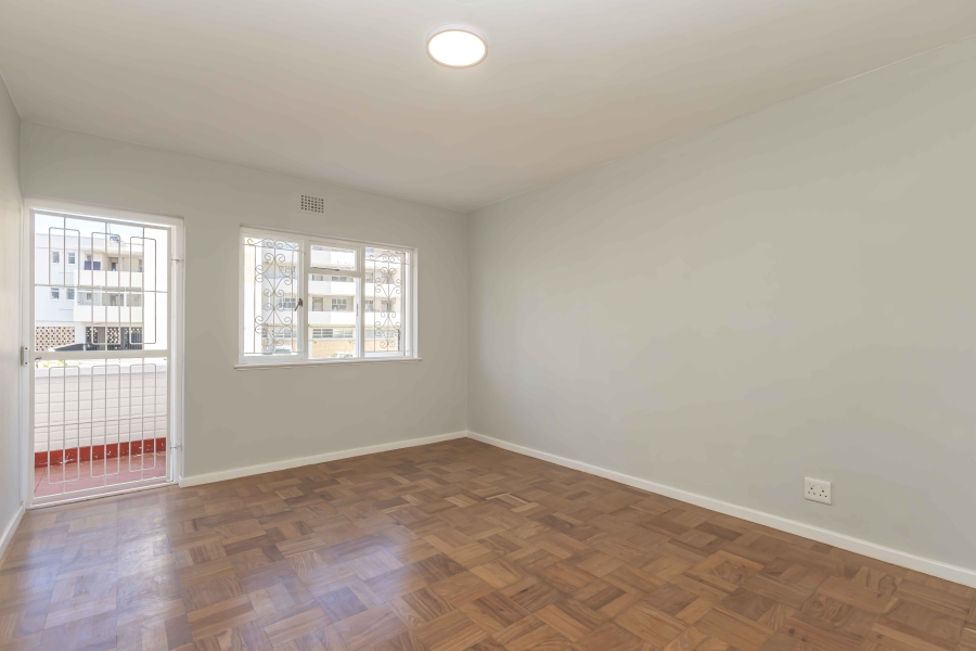 To Let 2 Bedroom Property for Rent in Sea Point Western Cape